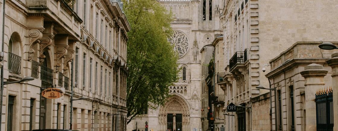 OUR SPOTS ON RUE DES REMPARTS IN BORDEAUX